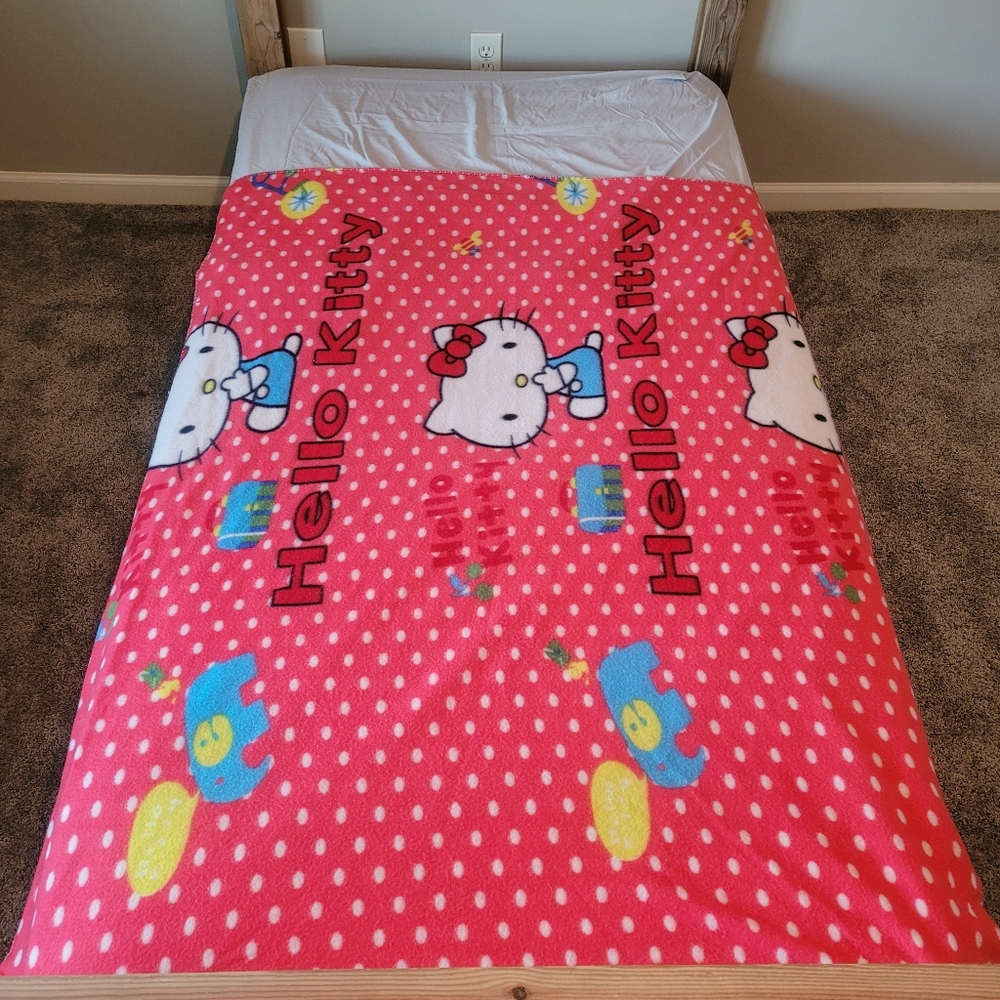 Hello Kitty Blanket